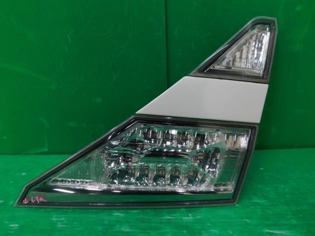 ヴェルファイア DBA-ANH20W 右フィニッシャーパネル 2.4V 8人 2AZ-FE 070 81580-58140拍卖