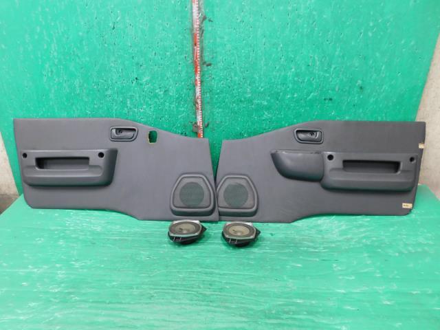 サンバー LE-TV1 右Fドアトリム トランスポーター EN07F 59M 94230TC851NR拍卖