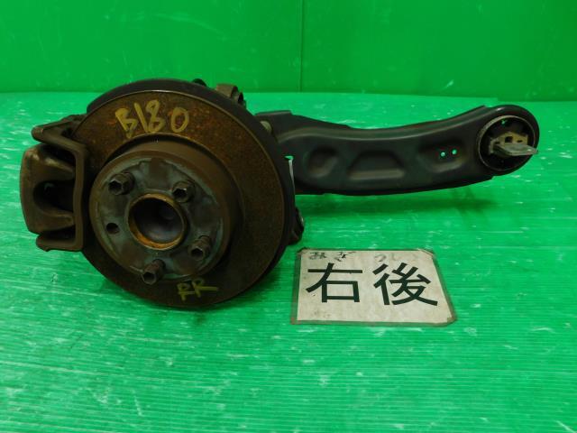 ベンツ Bクラス DBA-246242 右RナックルハブASSY 270 650U A2463503641拍卖