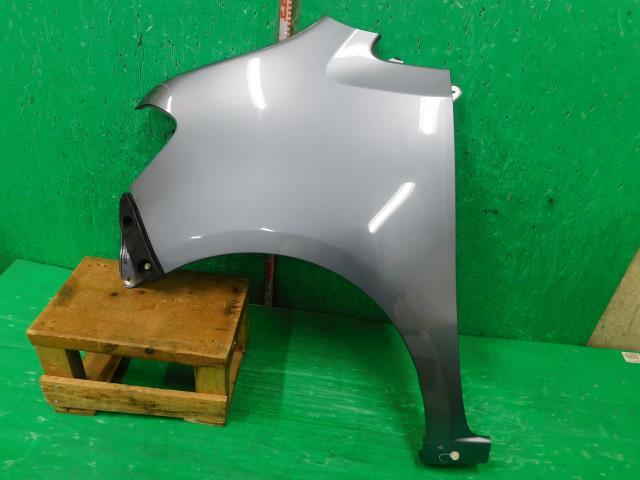 タントエグゼ CBA-L455S 左Fフェンダー カスタムRS KF-DET S33 53812-B2580拍卖