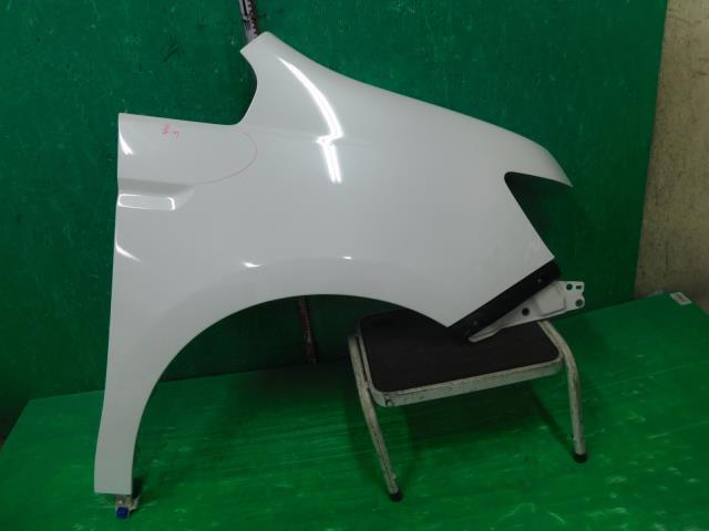 ステップワゴン DBA-RK5 右Fフェンダー スパーダZ クールスピリット R20A NH788P 60211-SZW-000ZZ拍卖