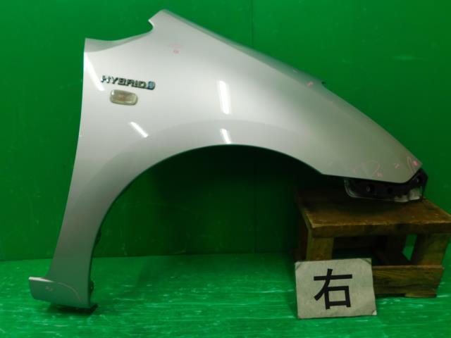 プリウス DAA-NHW20 右Fフェンダー S 1NZ-FXE 1F7 53801-47011拍卖
