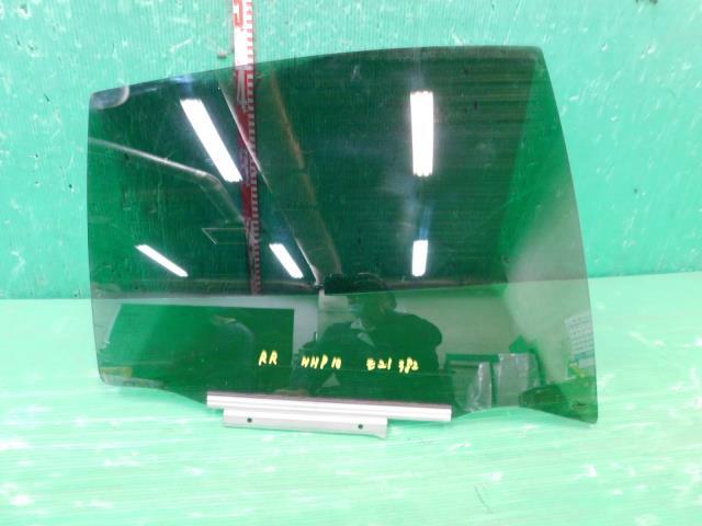 アクア DAA-NHP10 右Rドアガラス G 1NZ-FXE 9AF 68130-52380拍卖