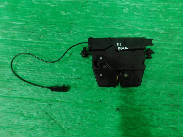 BMW X1 CBA-VL18 トランク・バックドアロックソレノイド SDRIVE 18I㊨ N46B20B 300 51247200511拍卖
