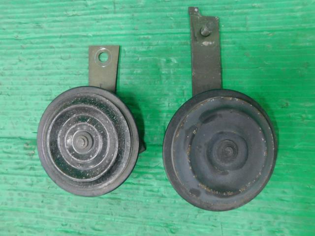 グロリア E-PBY32 ホーン グランツーリスモアルティマ VG30DET WK1 25610-1P600/25620-70T00拍卖