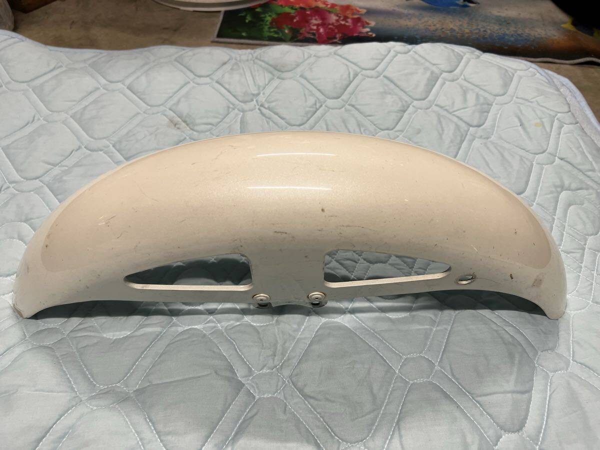 RZ250 350 初期 フロントフェンダー 白 ヤマハ 当時物 昭和 レトロ ビンテージ 純正 YAMAHA 中古品 割れなし拍卖