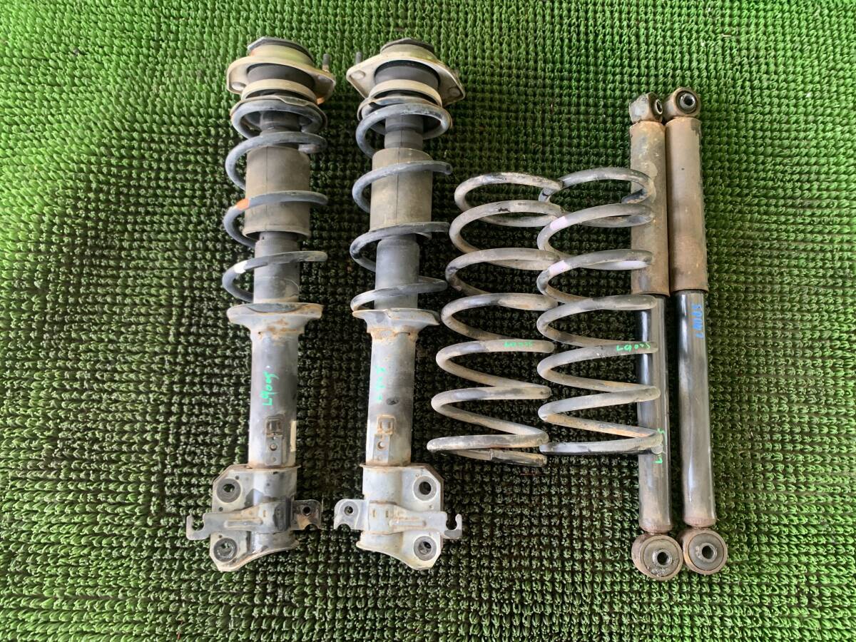 ●即決値段●漏れなし●ダイハツ ムーヴ L900S L902S 純正 サスペンション フロントストラット 左右 セットコイル スプリング拍卖