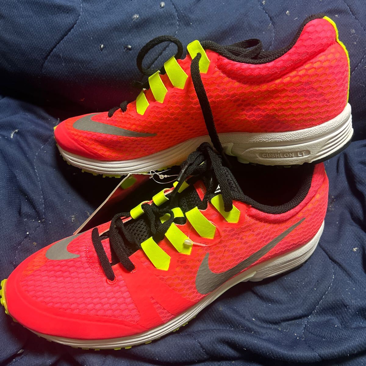 新品激安!ナイキ 軽量ランニングシューズ スピードライバル4ワイド 27.0㎝定価9800円 送料600円拍卖