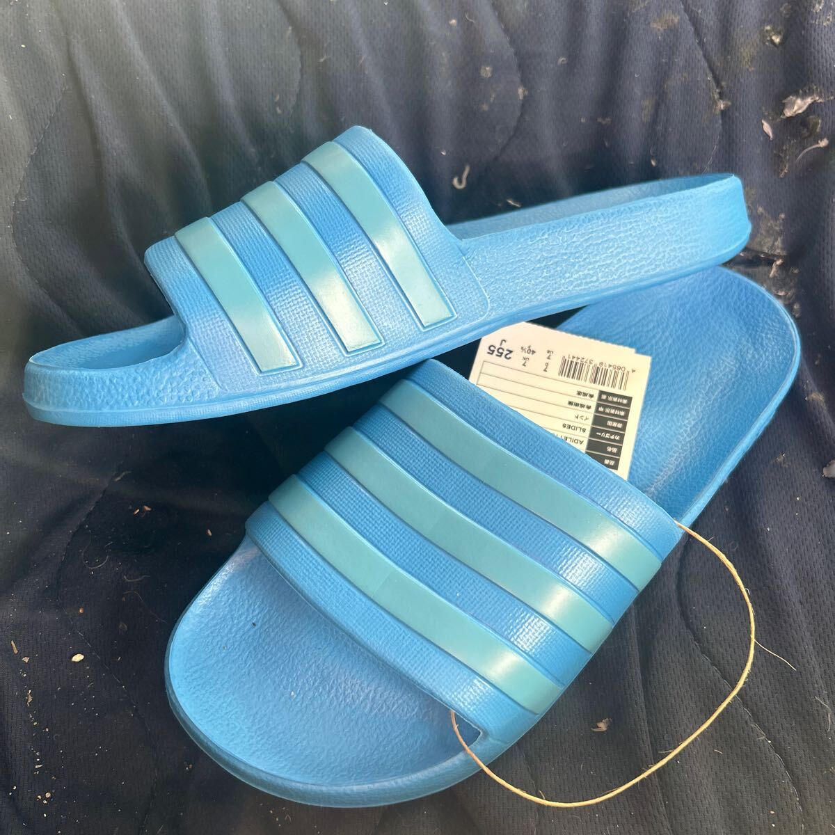 新品激安!アディダス アディレッタ アクアU シャワーサンダル 25.5㎝ 送料全国600円拍卖