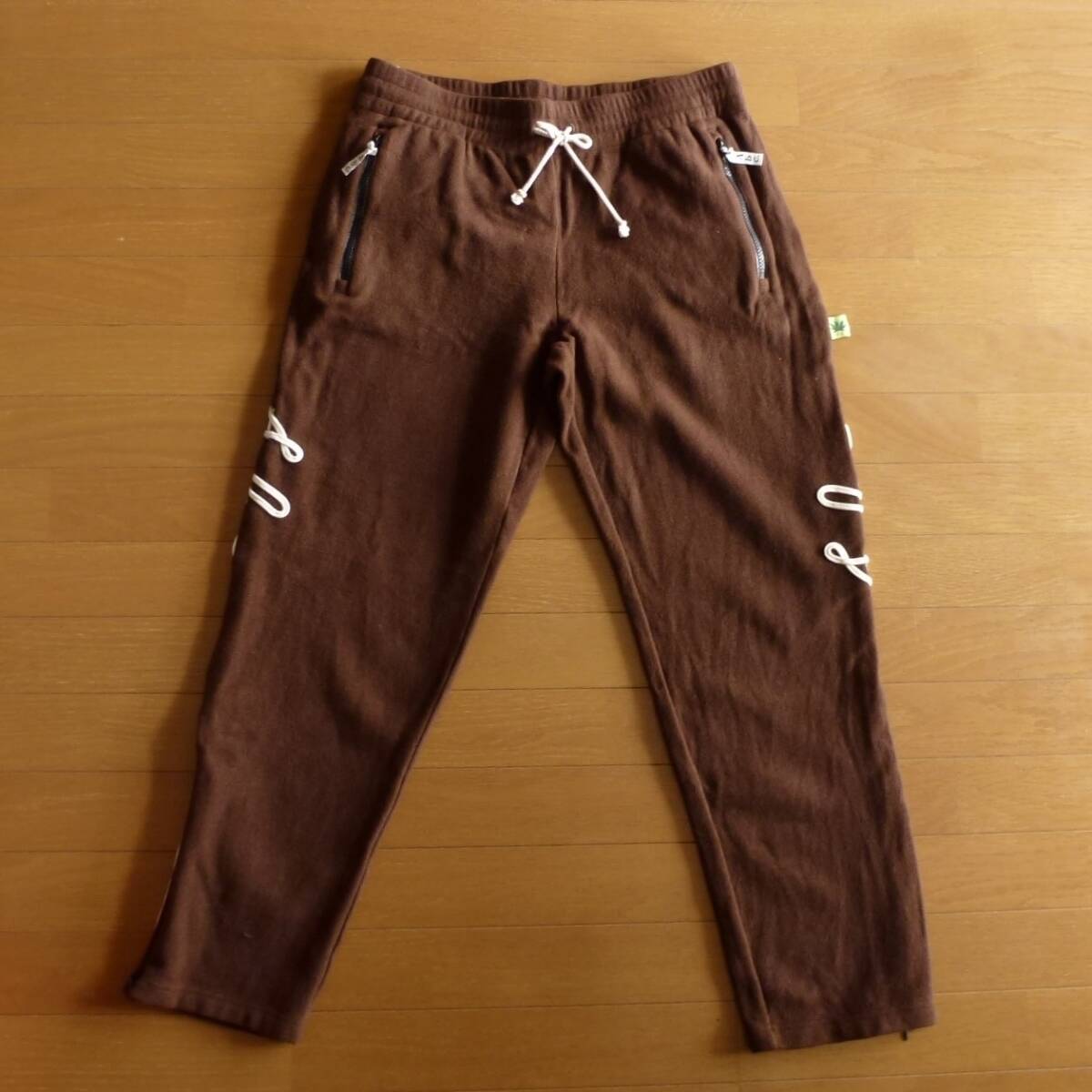 Advisory Board Crystals アドバイザリーボードクリスタル スウェット テーパード パンツ 即決あり!拍卖