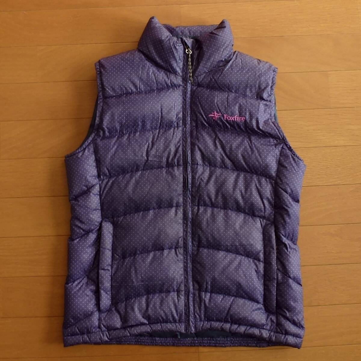 良品 Foxfire フォックスファイヤー ダウンベスト ドット柄 ダウン93% レディース Sサイズ 即決あり!拍卖