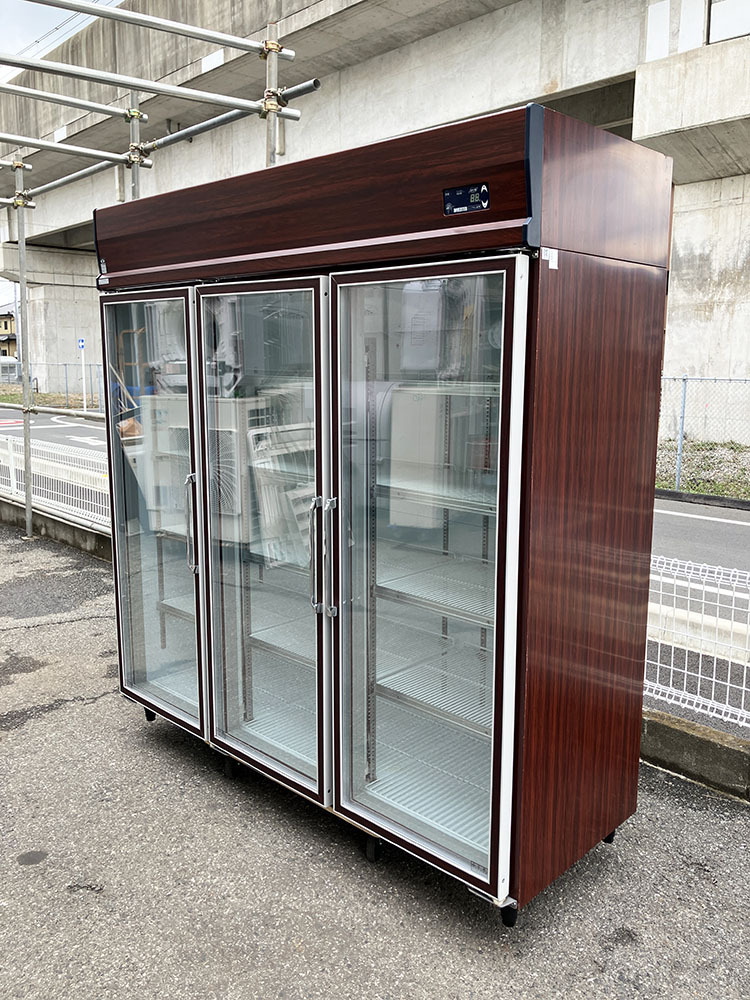 即決 2018年製 大和冷機 冷蔵 リーチインショーケース 613YKP-EC 三相200V 幅1800 奥行650 高さ1905 スイング 木目 厨房 業務用 中古 拍卖