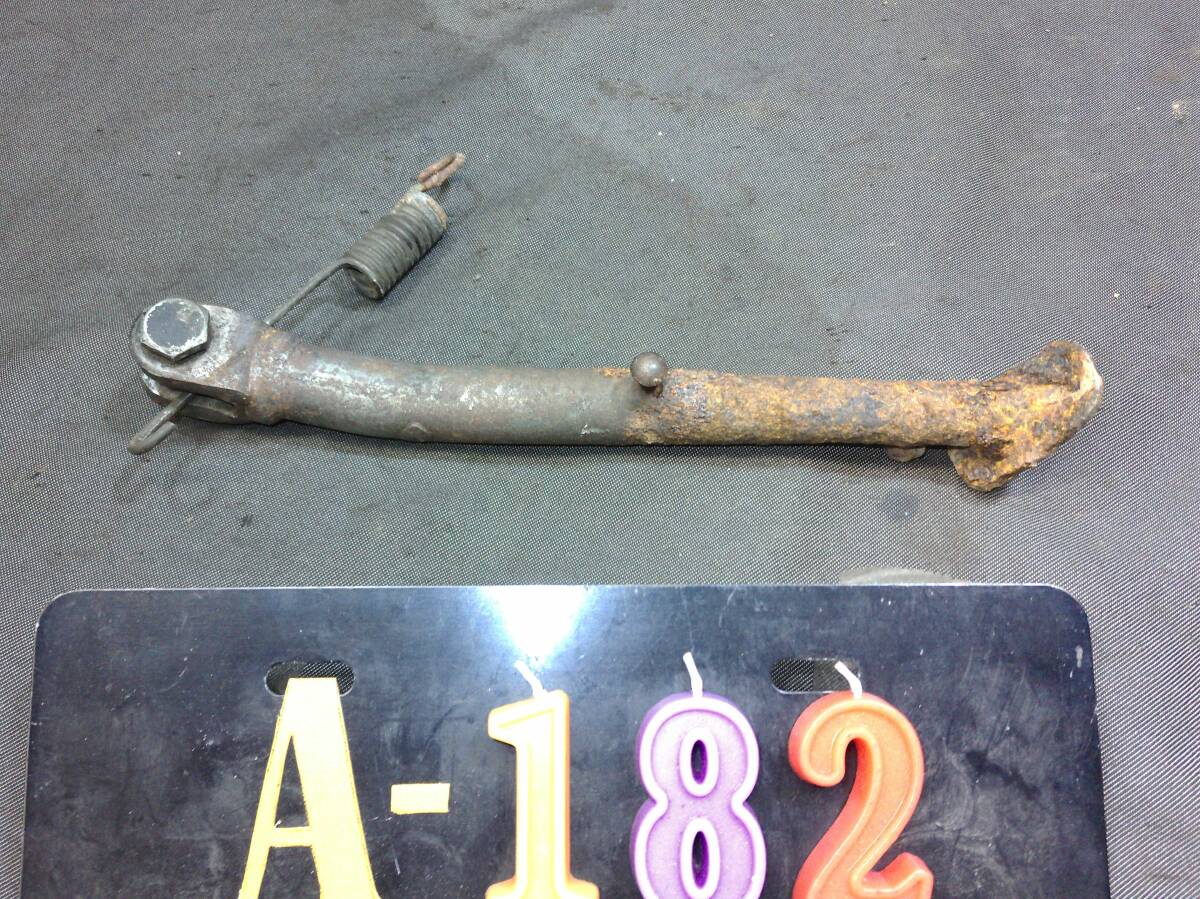 当時物のCBX400Fの純正のサイドスタンド&ボルトとスプリング付き NO-1 cbx400f拍卖