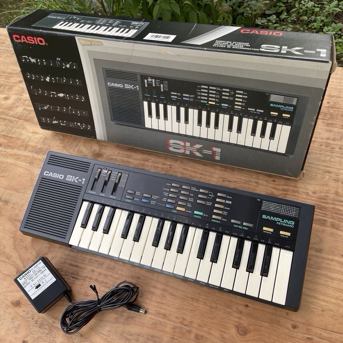 CASIO SK-1 SAMPLING KEYBOARD 動作確認済 元箱・ACアダプター付属 カシオ サンプリングキーボード 中古 現状品拍卖