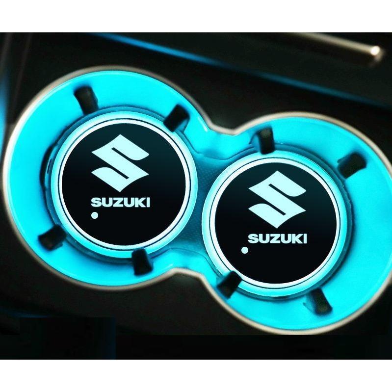 スズキ 車用 LEDコースター ドリンクホルダー ライトマットパッド 自動点灯消灯 2個セット 車カップホルダーライト USB充電マット拍卖