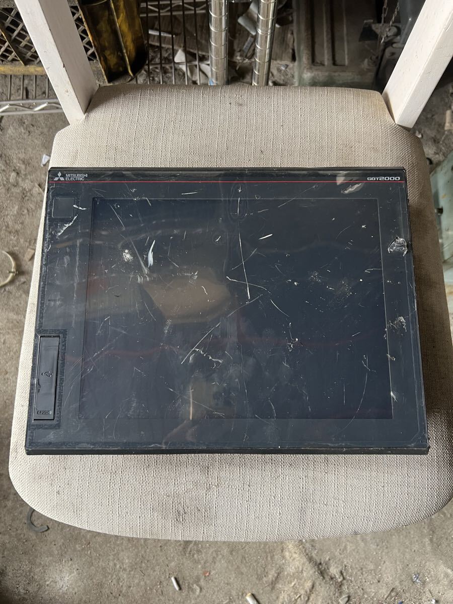 MITSUBISHI 三菱電機 タッチパネル GOT2000 GT2512-STBD-040 傷あり拍卖