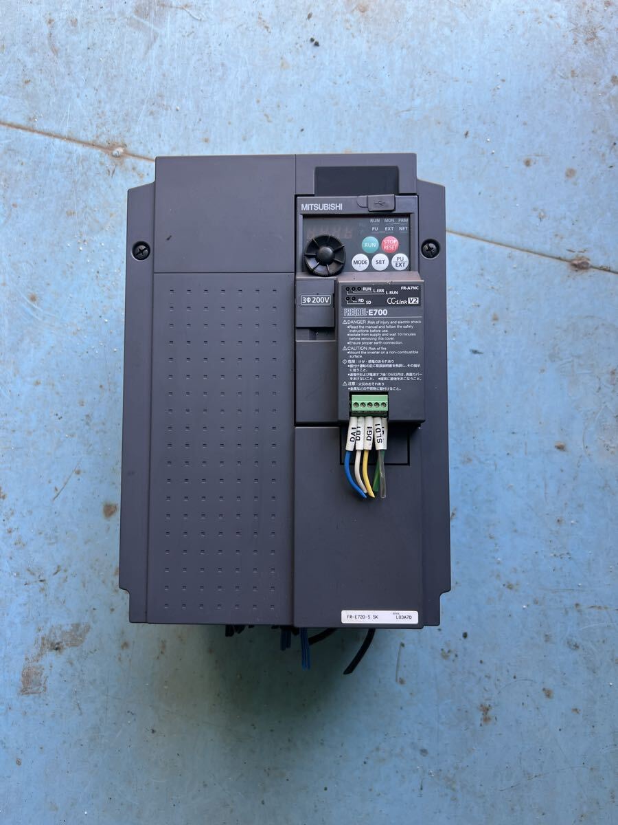 MITSUBISHI 三菱電機 インバータ FR-E720-5.5K/ CCLINK V2 FR-A7NC拍卖