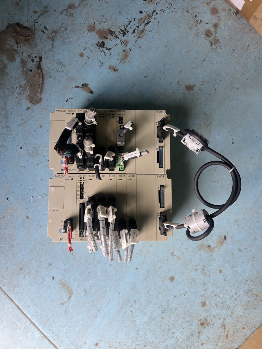 YASKAWA 安川電機 コントローラーMP2200 2台セット JEPMC-BU2200 LIO-04 CNTR-01 260IF-01 EXIOIF CPU-02 AI-01 AO-01 EXIOIF拍卖