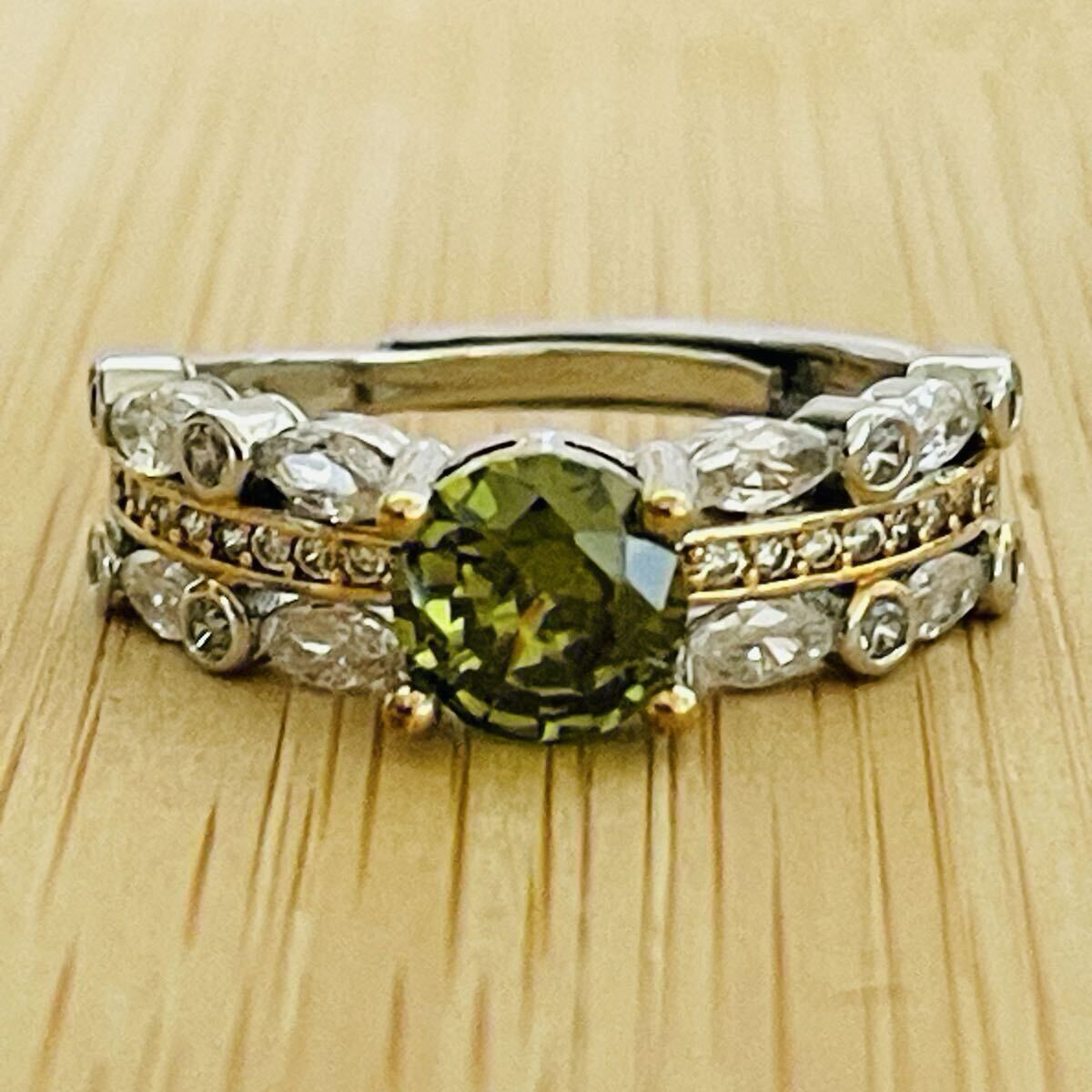 ★送料無料★匿名配送★ペリドット?昭和リング ヴィンテージ アンティーク フリーサイズ12.5号〜15号位拍卖
