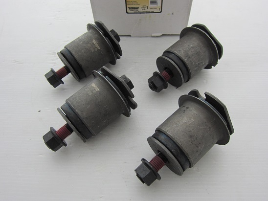 新品♪07~ エスカレード タホ サバーバン アバランチ ユーコン 4WD フロント デフマウント ブッシュ セット 拍卖