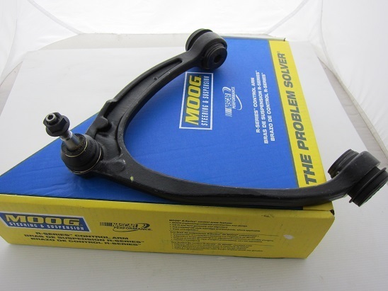 MOOG♪07~13 エスカレード タホ サバーバン ユーコン アバランチ シルバラード アッパーアーム 右フロント拍卖