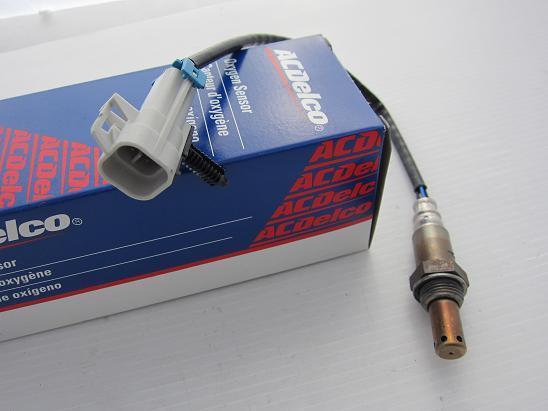 ACデルコ♪08~ エスカレード タホ サバーバン アバランチ ユーコン O2センサー フロント (触媒前)拍卖