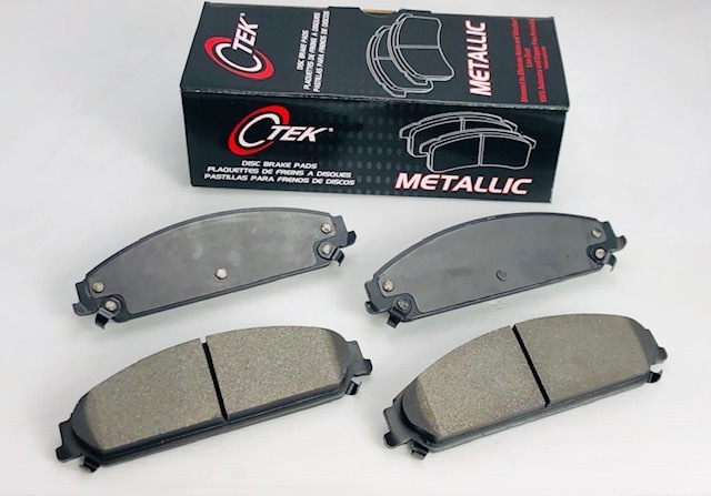 新品♪05~18 クライスラー300C ダッジ マグナム チャージャー チャレンジャー 5,7L ブレーキパッド フロント拍卖