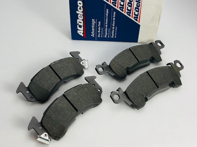 ACデルコ♪90~96 ブロアム カプリス 91~96 ロードマスター ブレーキパッド フロント拍卖