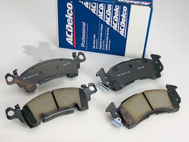 ACデルコ♪【低ダスト】90~02 アストロ(2WD) 90~95 シェビーバン ブレーキパッド フロント 性能重視(セラミック)拍卖