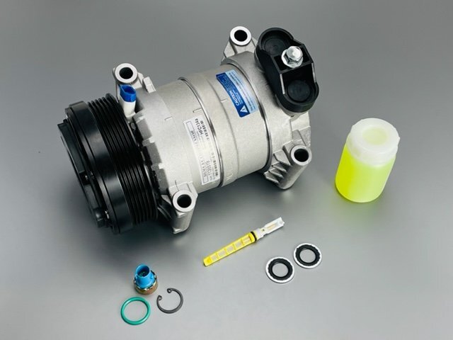 新品♪96~99 タホ サバーバン ユーコン エアコンコンプレッサー 優良品 (オリフィス、スイッチ、Oリング、オイル付)拍卖