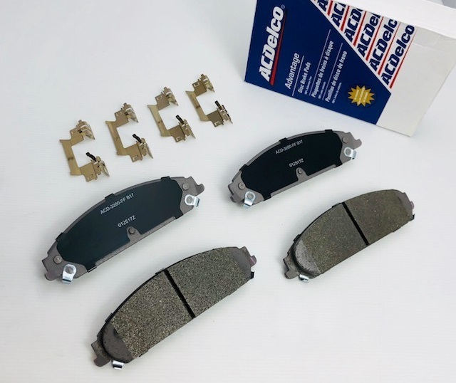 デルコ♪05~11~ クライスラー300C 05~08 ダッジ マグナム 5,7L ブレーキパッド フロント拍卖