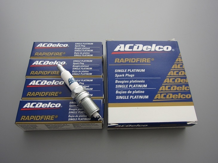 ACデルコ♪00~12 タホ サバーバン ユーコン(デナリ) 99~12 シルバラード シエラ スパークプラグ(プラグ) 8本セット拍卖