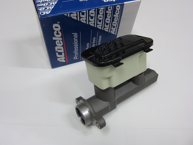 ACデルコ♪92~94 サバーバン C1500 K1500 ブレーキマスターシリンダー (マスターシリンダー)拍卖