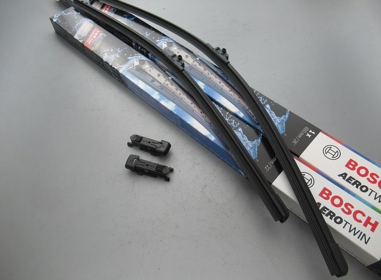 BOSCH♪07~18 USAトヨタ タンドラ 08~18 セコイア フロント ワイパーブレード 左右(2本セット)拍卖