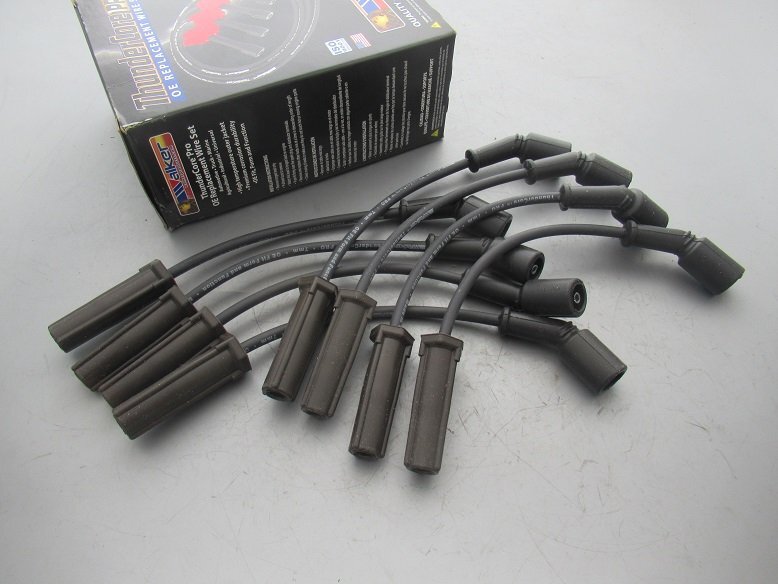 新品♪02~06 エスカレード アバランチ 03~07 ハマーH2 プラグコード セット WALKER拍卖