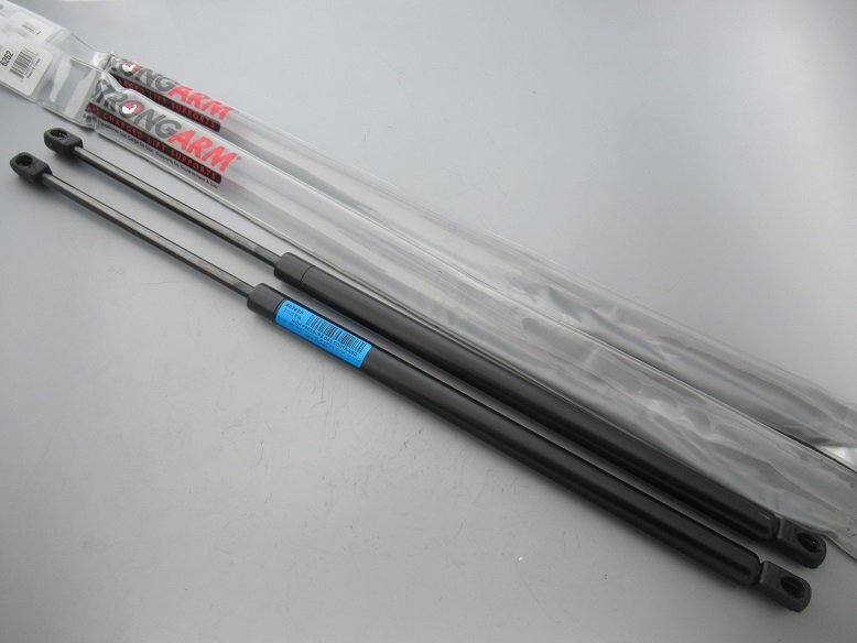 新品♪05~06 キャデラック エスカレード リアゲートショック 左右(2本セット)拍卖