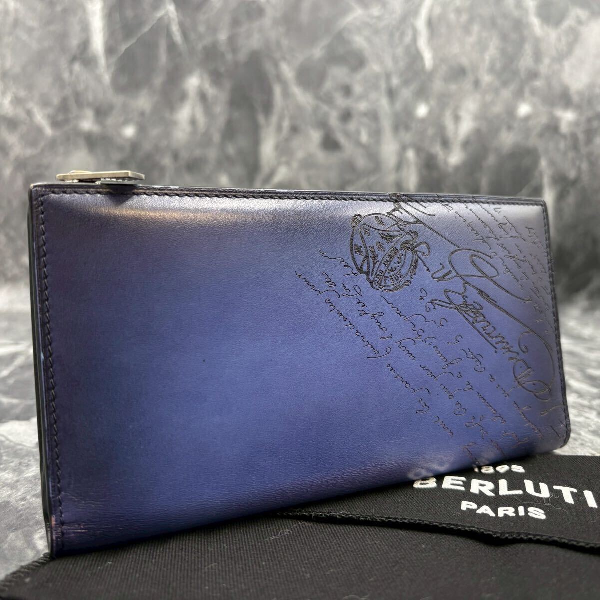 【極美品】 Berluti ベルルッティ 長財布 カリグラフィ 長財布 ロングウォレット 二つ折り メンズ ビジネス レザー 革 小銭入れ付き 拍卖