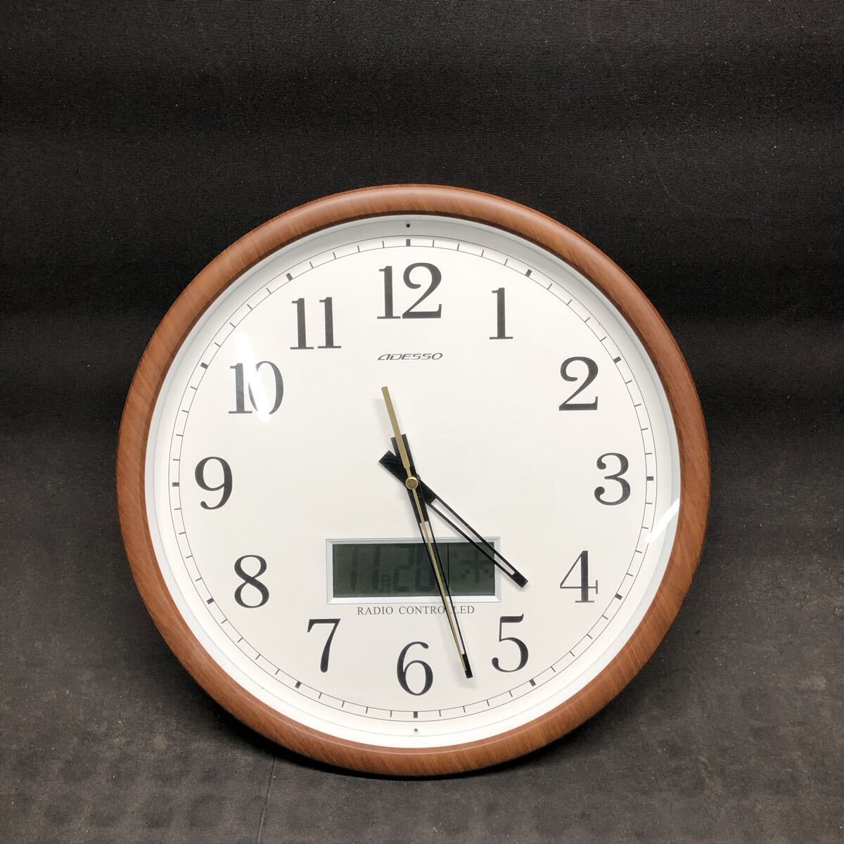 H3705 ADESSO アデッソ 掛時計 CH-899 掛け時計 時計 インテリア アナログ電波時計 電波時計拍卖