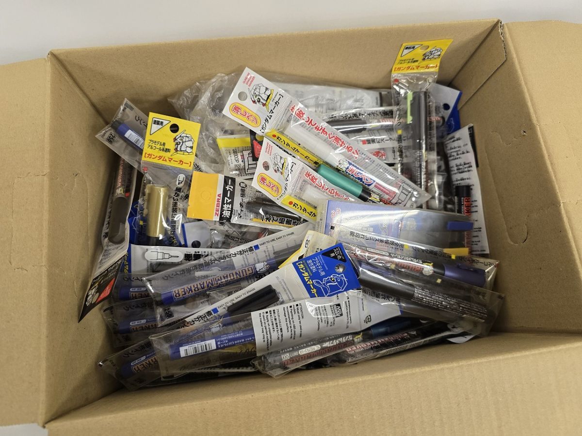 B916-Y40-992 ガンダムマーカー など 各色 まとめ 現状品④@拍卖