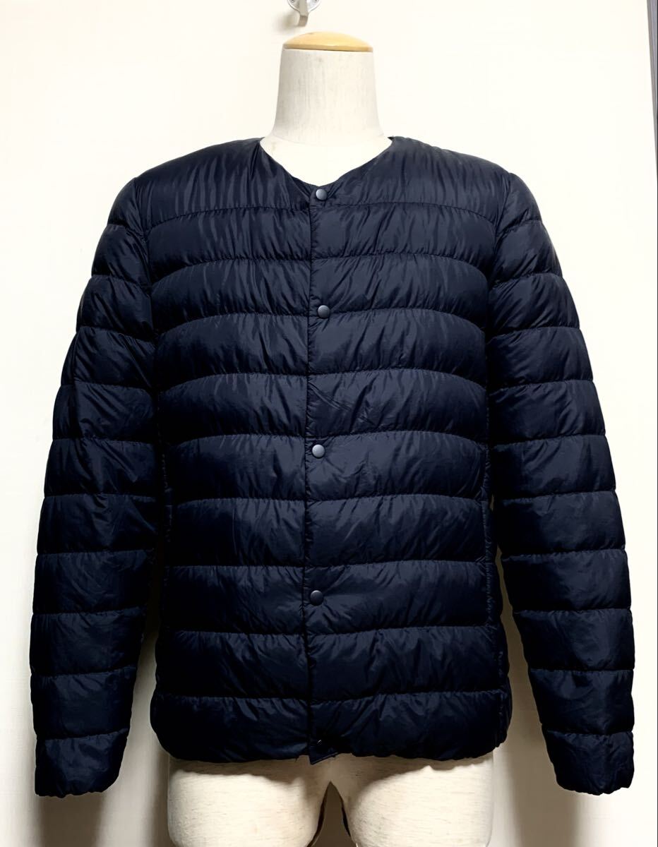 新品同様:無印良品(MUJI).軽量 ポケッタブル ノーカラー ダウン ジャケット M(メンズ/濃紺/インナーダウン/肩43幅53丈67/uniqlo taion type拍卖