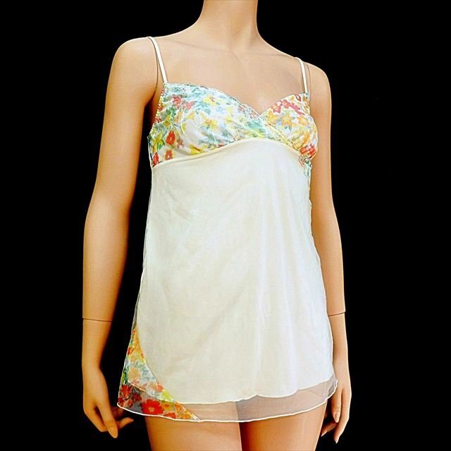 CE5-T10☆//Triumph/トリンプ♪アモスタイル*新品同様*優しいカラー*伸縮性有*ベビードール※一番安価な送料はゆうパケットなら250円♪拍卖