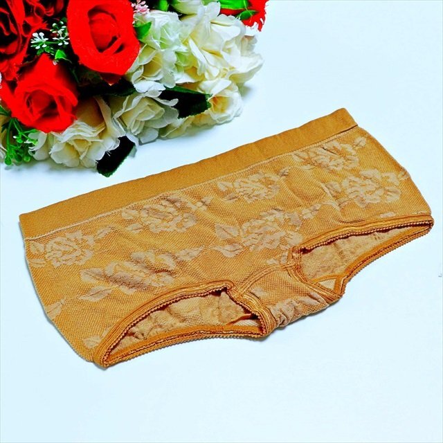 CX5-714//新品未使用袋入り☆のびやかフィット素材☆肌になじむベージュカラー☆ローライズショーツ※一番安価で送料はゆうパケット250円拍卖