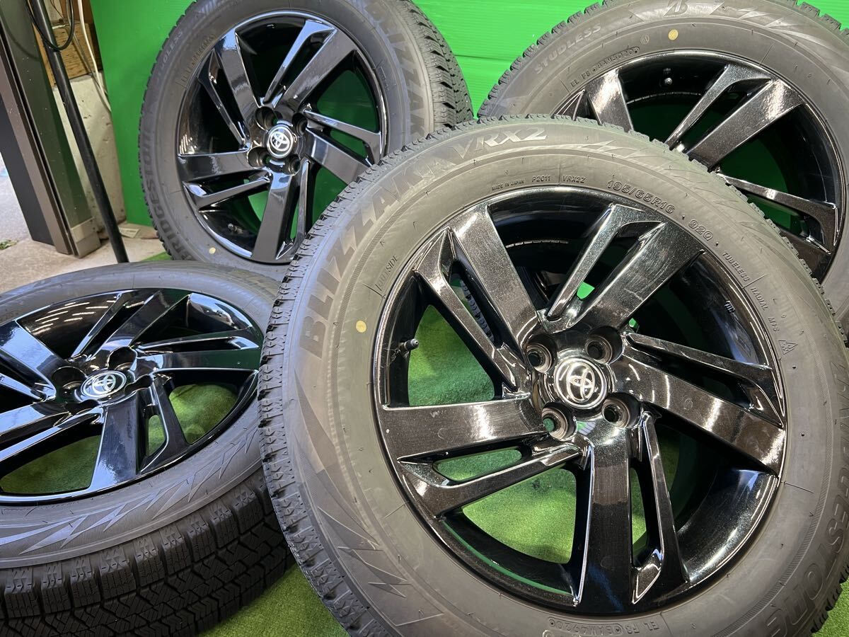 ★トヨタ★ライズ★純正オプションホイール+スタッドレスタイヤ付き4本★2020年製 195/65R16 BRIDGESTONE VRX2 ダイハツ/ライズ ブラック拍卖