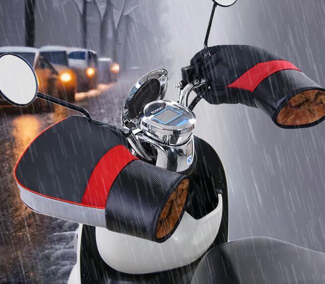 人気推薦汎用 バイク用 防寒ハンドルカバー 通勤 裏起毛 防水 防風 バイク グローブ拍卖