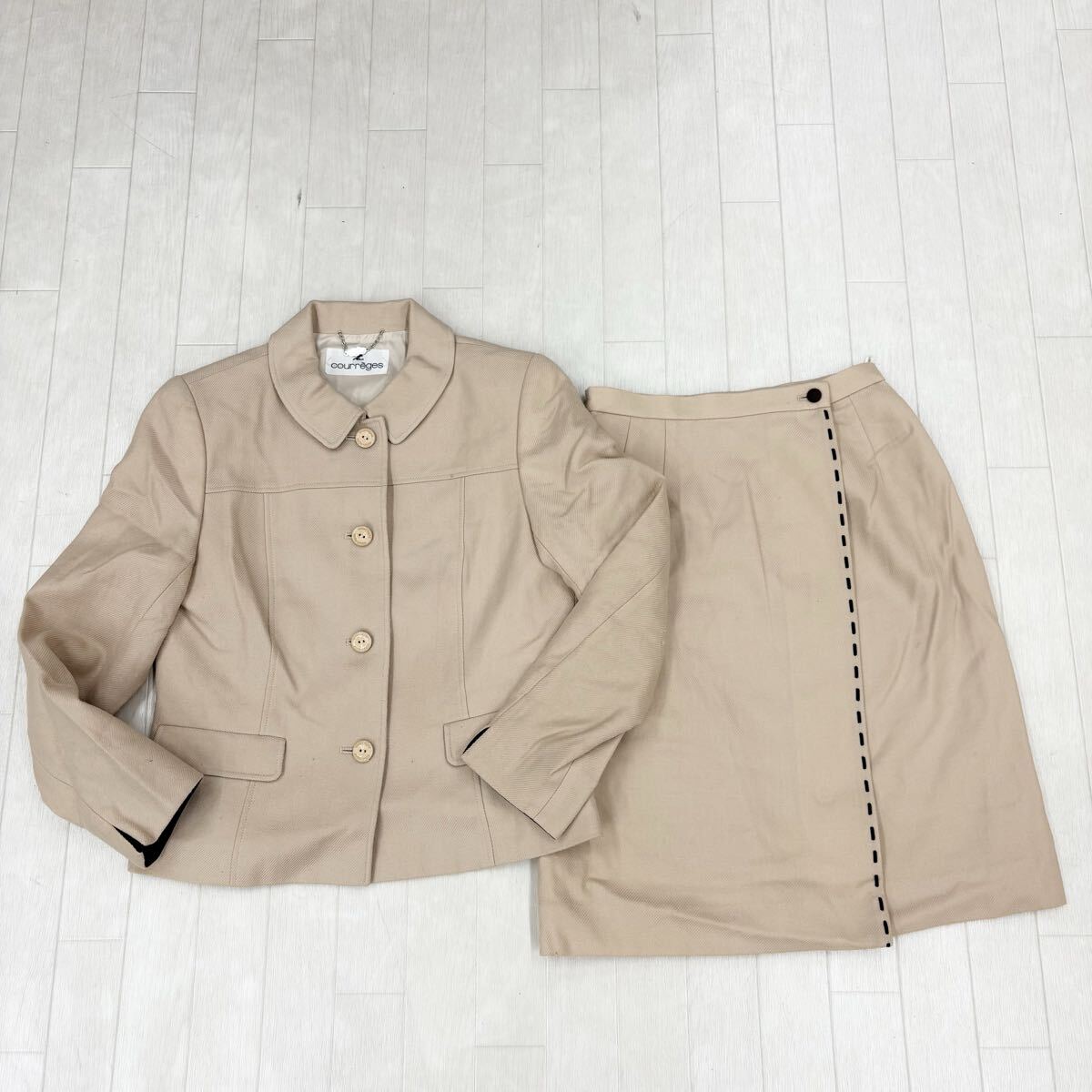 1818〓 セットアップ courreges クレージュ シングルジャケット 台形スカート レディース サイズ上9AR 下64-91 ベージュ ミドルスカート拍卖