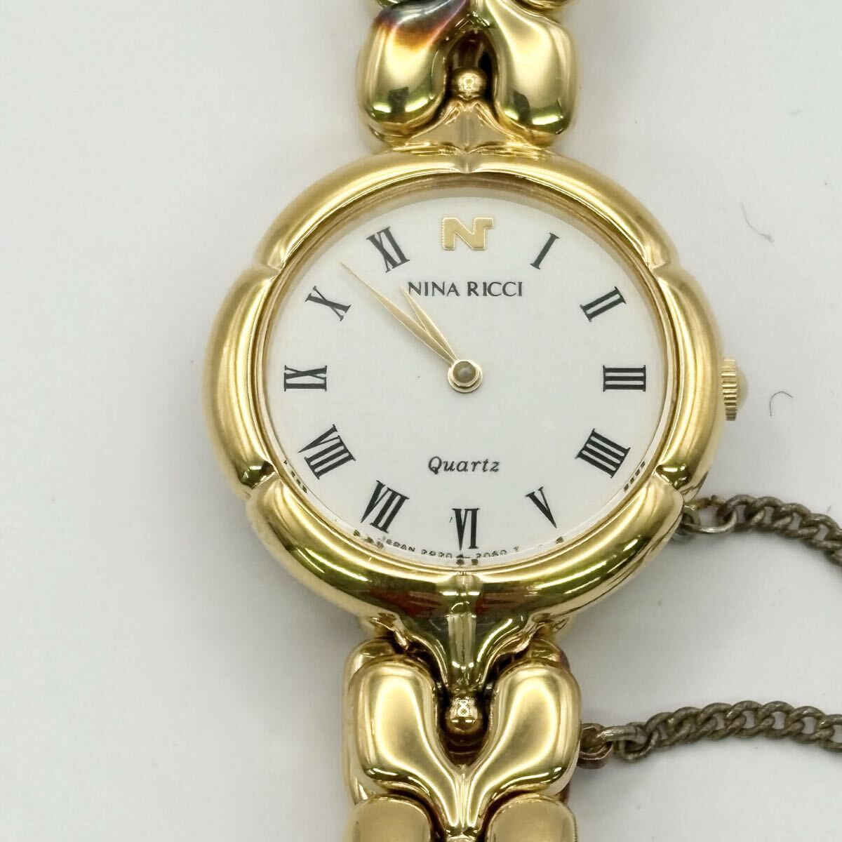1812A〓 NINA RICCI ニナリッチ 2P20-0500 860326 腕時計 レディース ホワイト ゴールド 時計 ウォッチ クォーツ 2針 服飾小物 拍卖