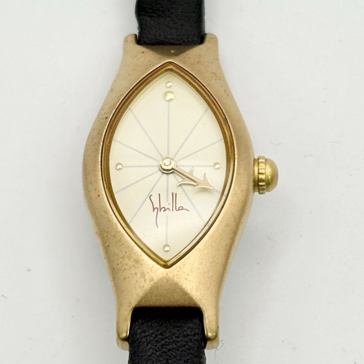 M32〓 Sybilla シビラ V220-6610 791308 腕時計 レディース ベージュ ゴールド 交換用バンドあり 時計 ウォッチ クォーツ 2針 服飾小物 拍卖