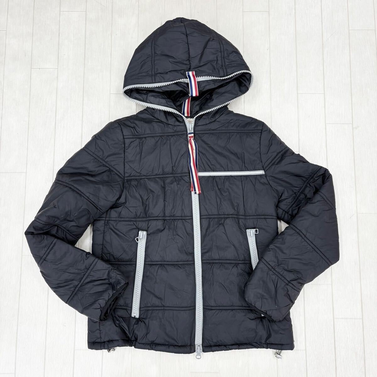 1824〓 TOMMY HILFIGER トミーヒルフィガー 中綿ジャケット レディース サイズS ブラック アウター 上着 ブルゾン フーディ カジュアル拍卖