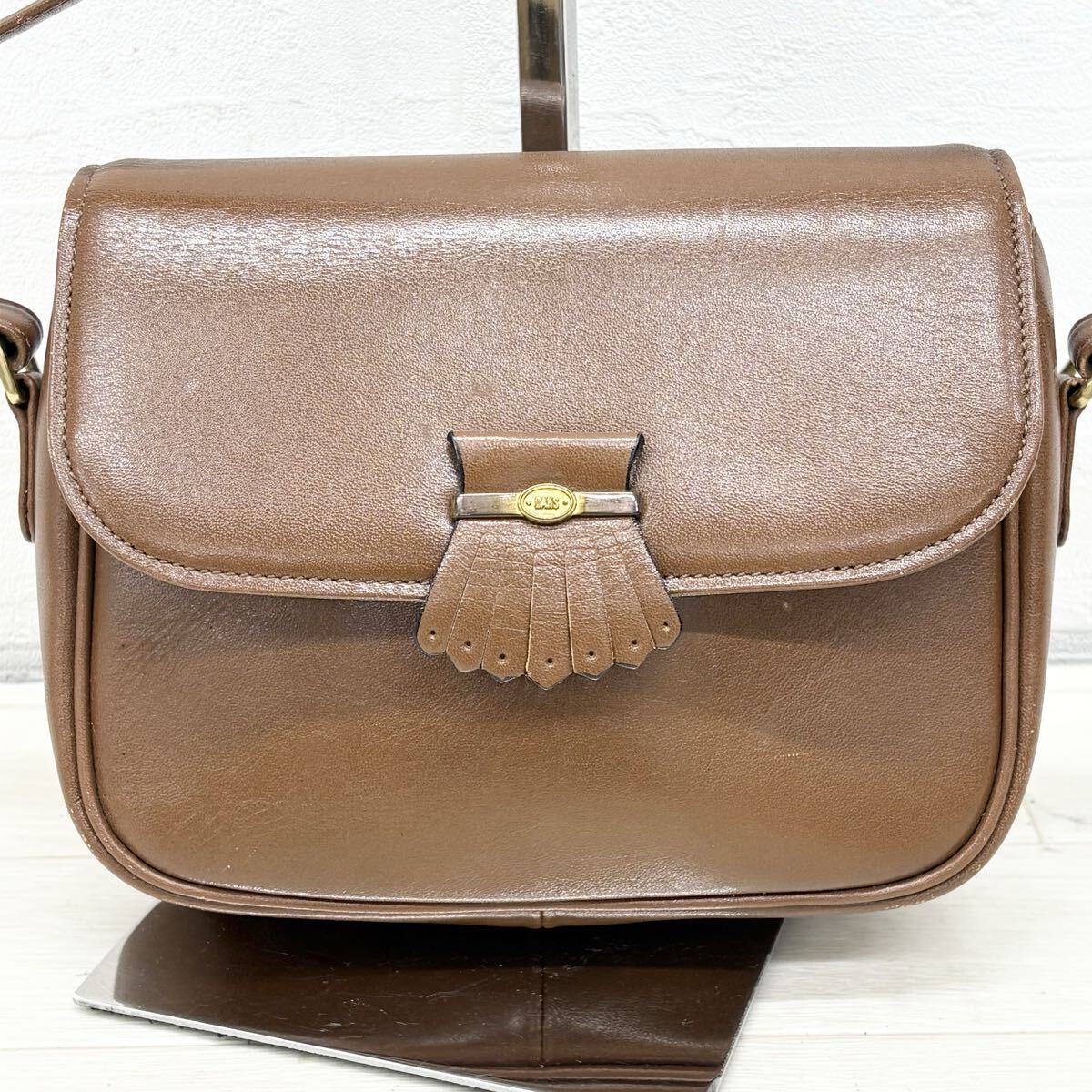 1826〓 DAKS ダックス ミニショルダーバッグ レディース ブラウン 鞄 肩掛け鞄 斜め掛け ショルダーポーチ レザーバッグ カジュアル拍卖