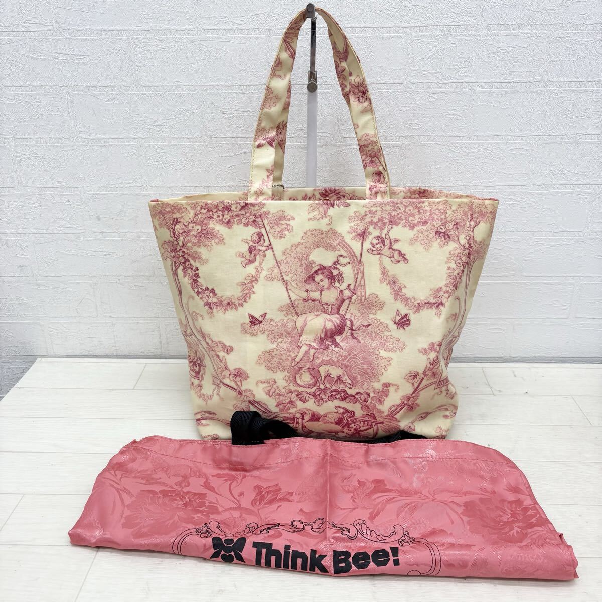 1826〓 保護袋付き Think Bee! シンクビー トートバッグ ハンドバッグレディース ベージュ レッド トワル・ド・ジュイ柄 カジュアル拍卖